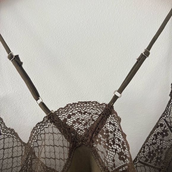 Lovestitch Eternal Olive Green Lace Trim Camisole Layering ADjustable Straps S - Picture 5 of 7